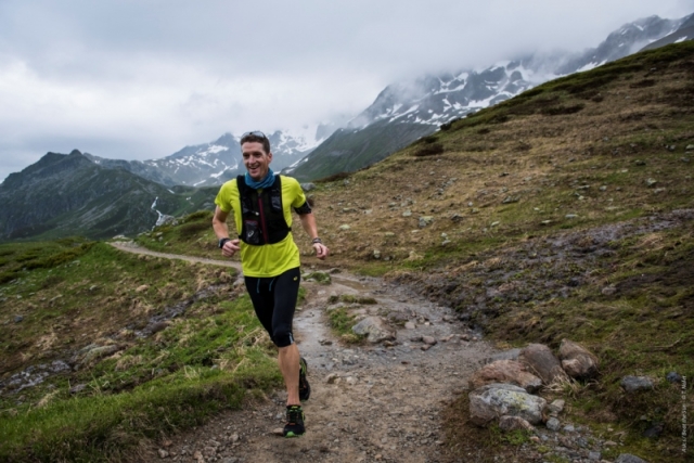 Asics Beat the Sun: človek tudi letos prehitel sonce