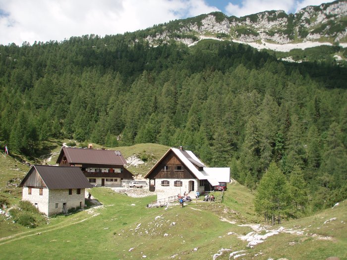 Blejska koča na Lipanci