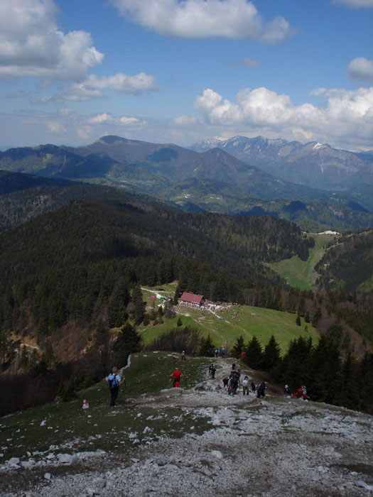 Koča na Blegošu