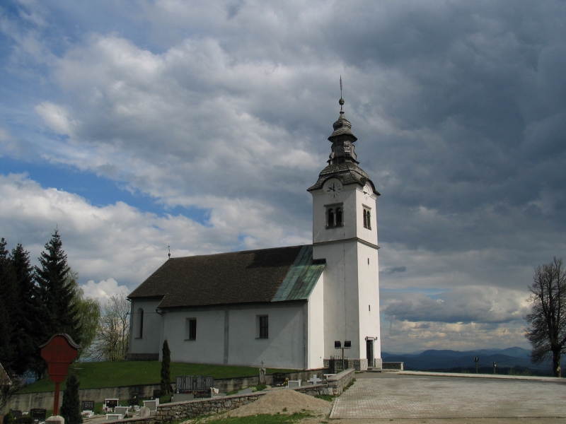 Planinska koča na Vrhu Sv. Treh Kraljev