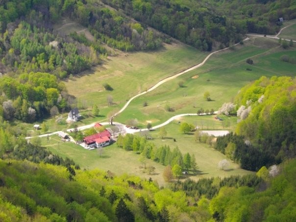 Planinski dom na Boču