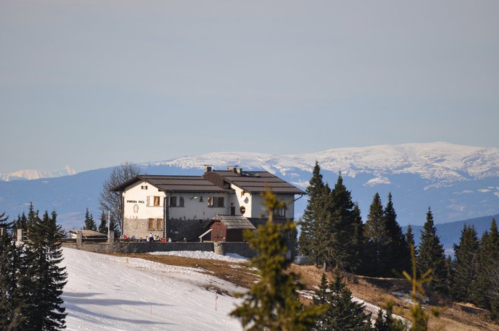 Ribniška koča na Pohorju