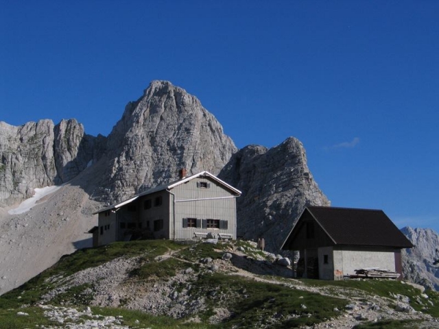 Pogačnikov dom na Kriških podih