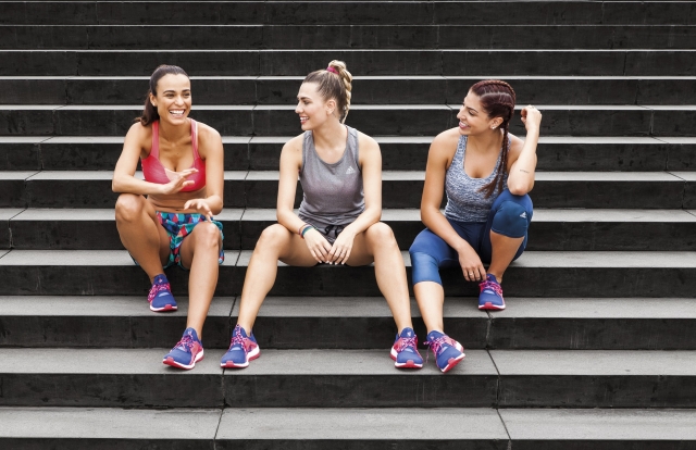 Pridruži se modnim blogerkam in teci skupaj z adidasom 