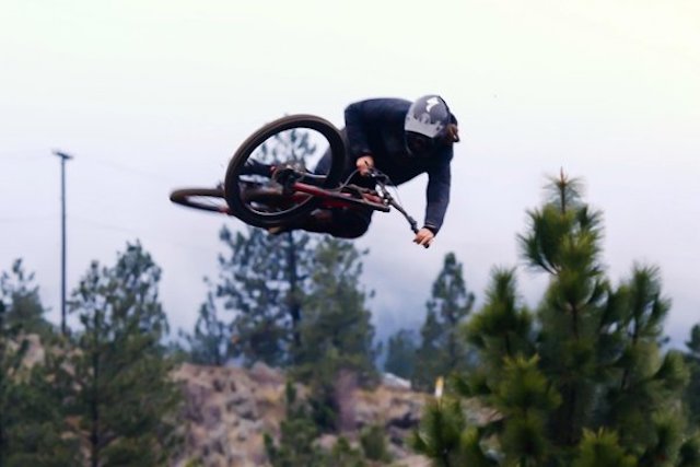 Video: Matt Miles v 100 sekundah