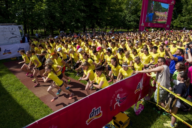 Rumena Ljubljana: preko 8.000 tekačic proslavilo 11. dm tek za ženske