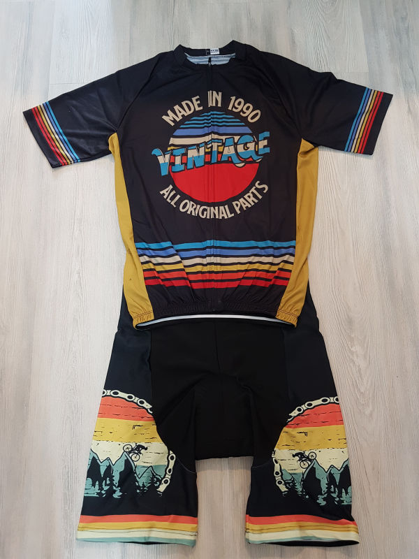  Kolesarski dres in hlače Vintage Made in 1990 