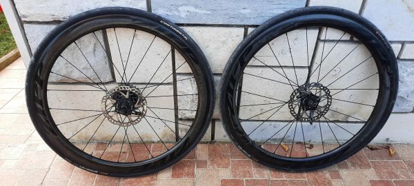 ZIPP 303 Firecrest tubular 6-hole disc brake