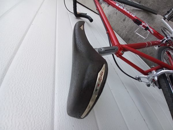 CESTNO KOLO VINTAGE OLYMPIA