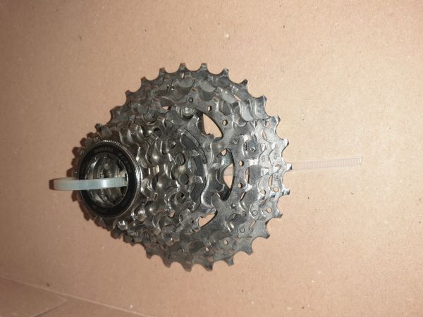 Kaseta (verižnik) Shimano 105 CS-R7000 Cassette 11-redna 11-28