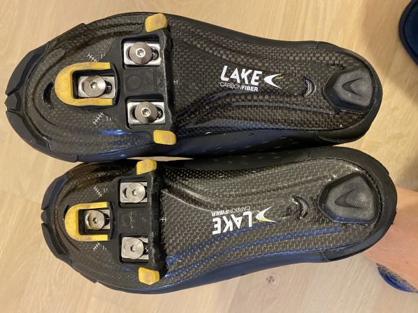 Prodam kolesarske čevlje Lake CX 238 Wide, velikost 41.5