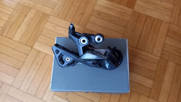 Ultegra 8000 disk ročice, zadnji menjalnik, prednji menjalnik, kaseta