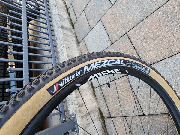 Polnovzmeteno gorsko kolo Wilier Triestina 110FX Karbon