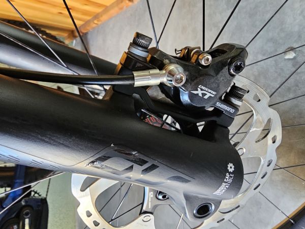 Polnovzmeteno gorsko kolo Wilier Triestina 110FX Karbon