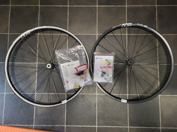 Cestni obroči DTSwiss P1800 SPLINE 23