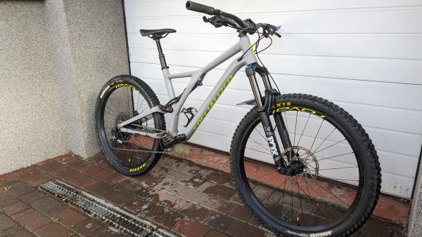  Specialized Stumpjumper Comp Alloy 27.5 (L, 2019)