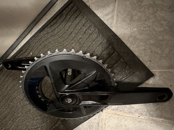 gonilka Sram rival  DUB wide AXS 46/33 