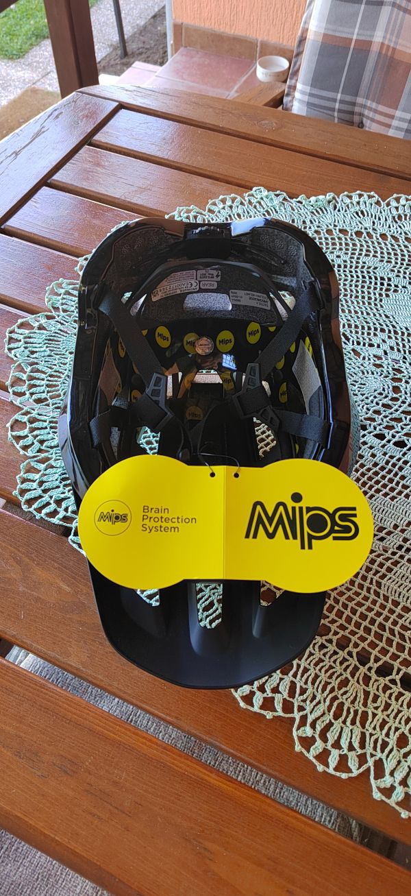 Specialized Čelada Tactic 4 MIPS 2023 matte black