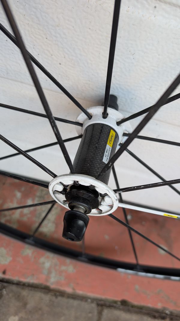 Cestni obroči Mavic Ksyrium SLS (1395 g, clincher)