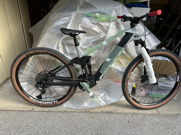 eMTB BULLS SONIC EVO AM CARBON L