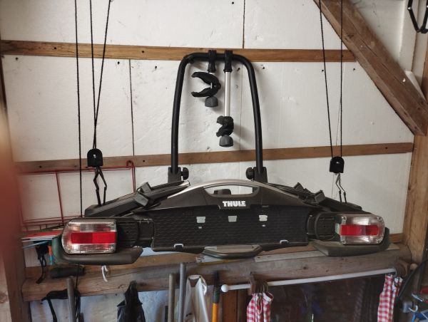  Thule VeloCompact (za 2 kolesi) – nosilec za kljuko