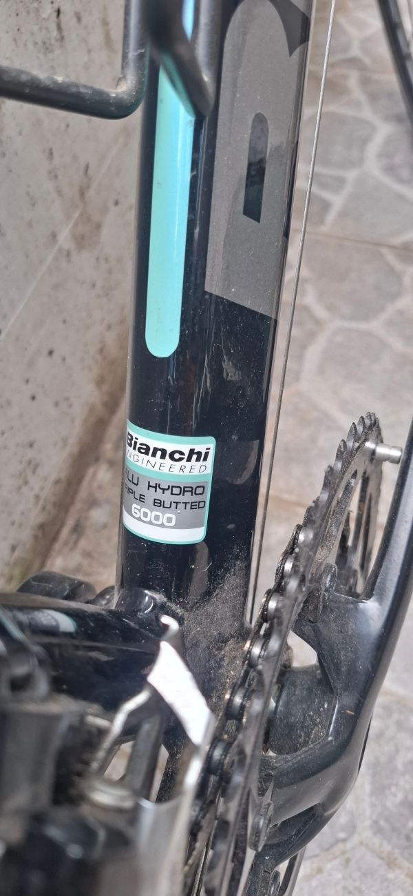 Prodam specialko Bianchi, letnik 2019, eno sezono voženo oz. cca. 500km