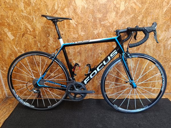 Prodaja: Karbonsko cestno Kolo Focus Cayo (velikost M, dura ace)