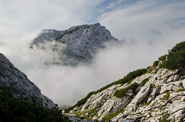 Konj (1803 m) iz Kamniške Bele