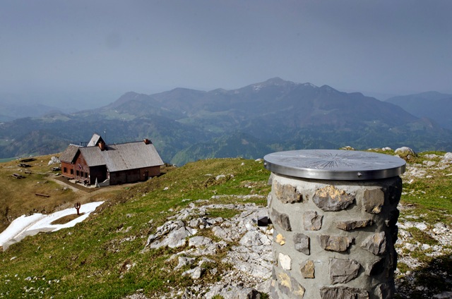 Ratitovec: Gladki vrh (1667 m) in Altemaver (1678 m)