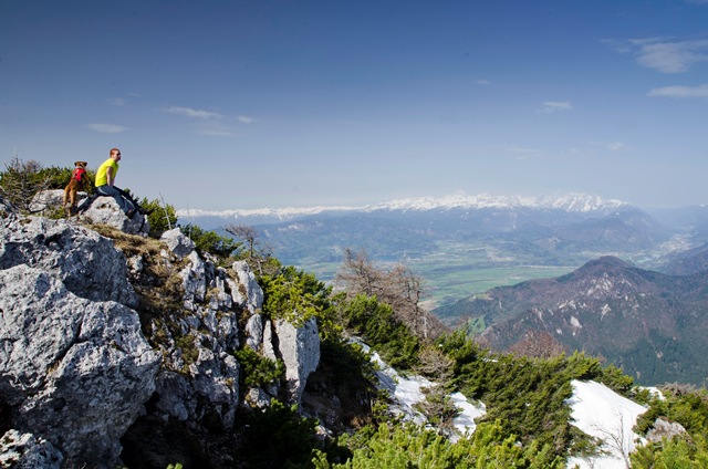 Dobrča (1634 m) in Šentanski vrh (1635 m) iz Tržiča
