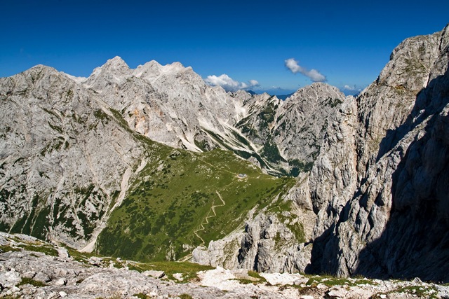 Kamniško sedlo (1876 m) iz Kamniške Bistrice