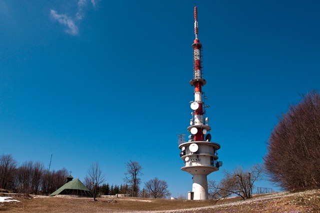 Trdinov vrh (1178 m) in nazaj po Trdinovi učni poti